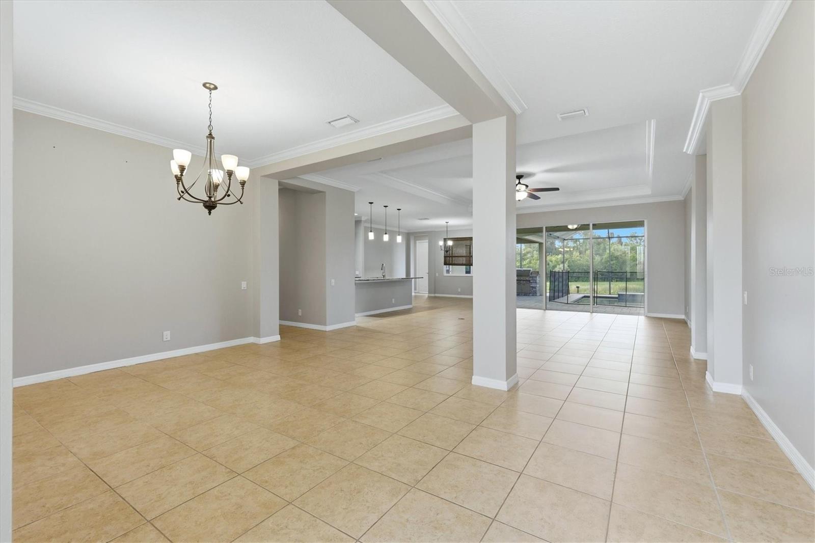 640 Honeyflower Loop Property Photo 9