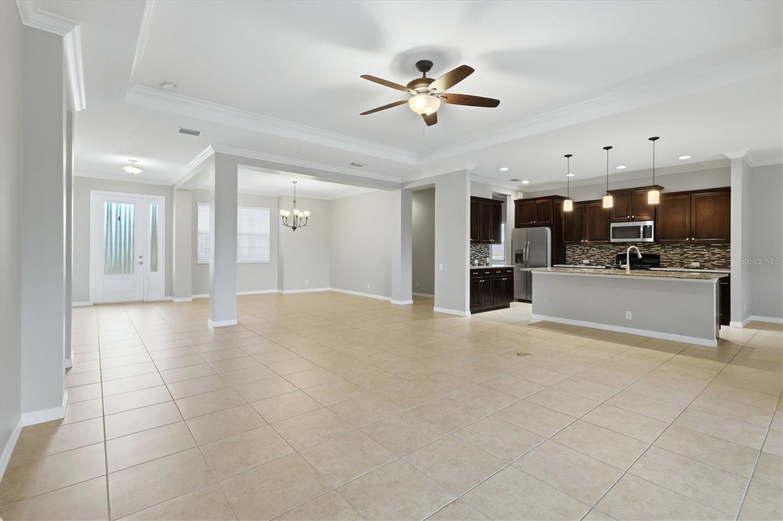 640 Honeyflower Loop Property Photo 10