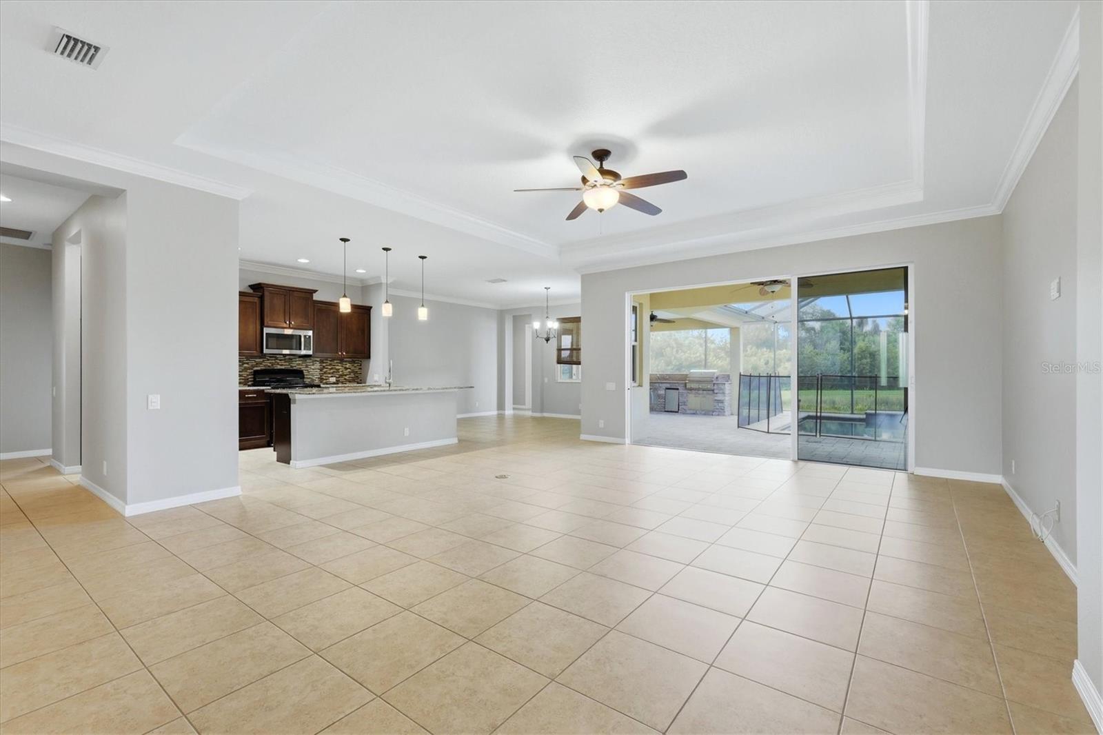 640 Honeyflower Loop Property Photo 13