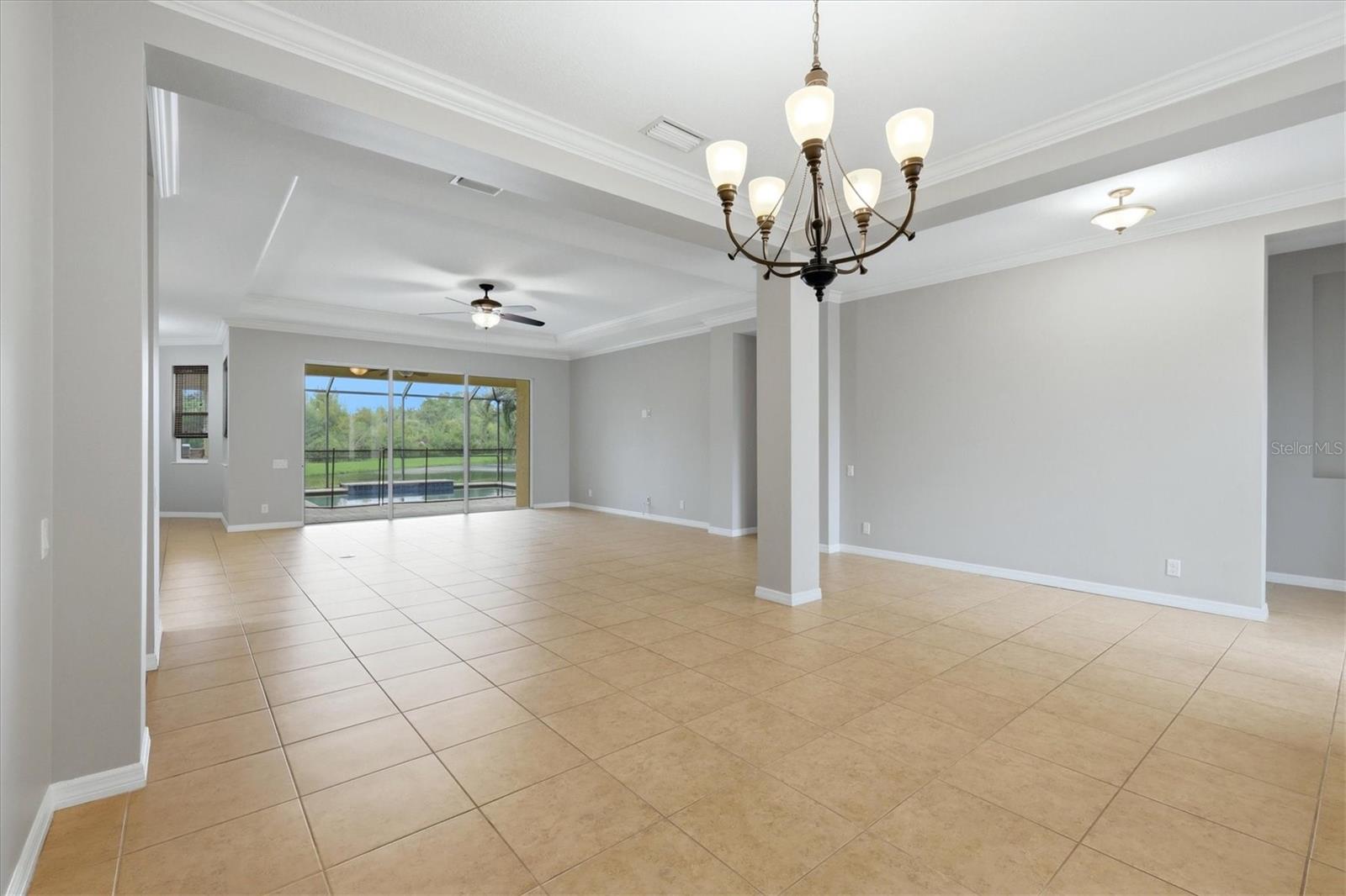 640 Honeyflower Loop Property Photo 14