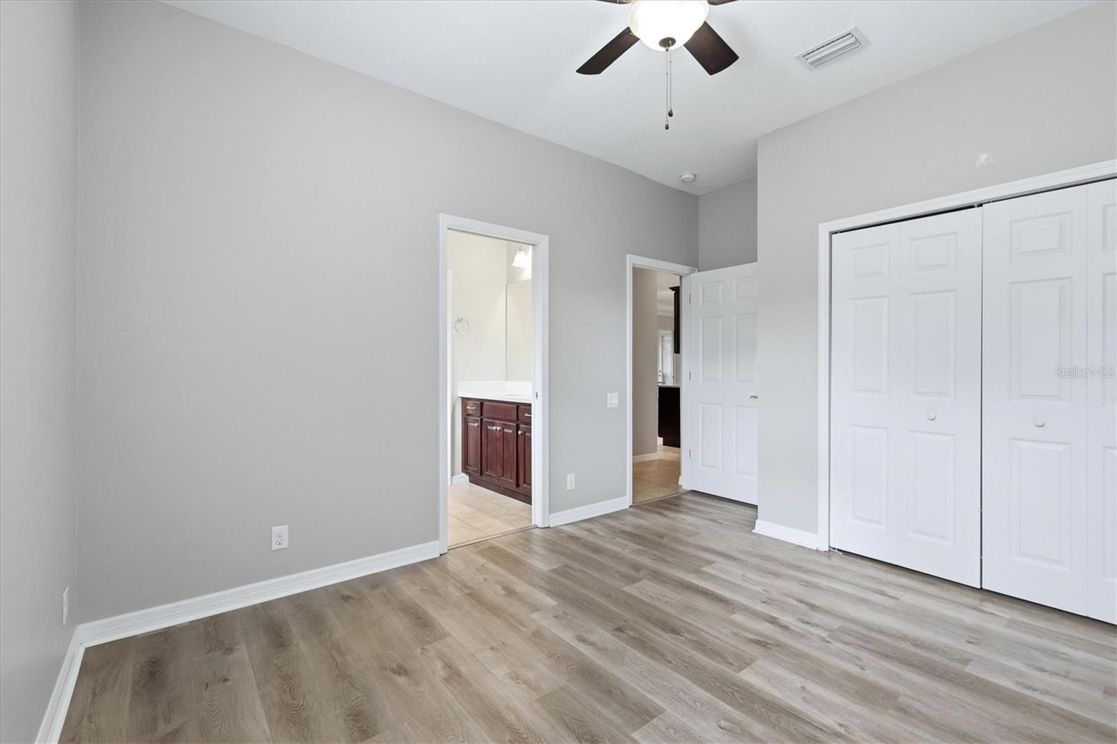 640 Honeyflower Loop Property Photo 28