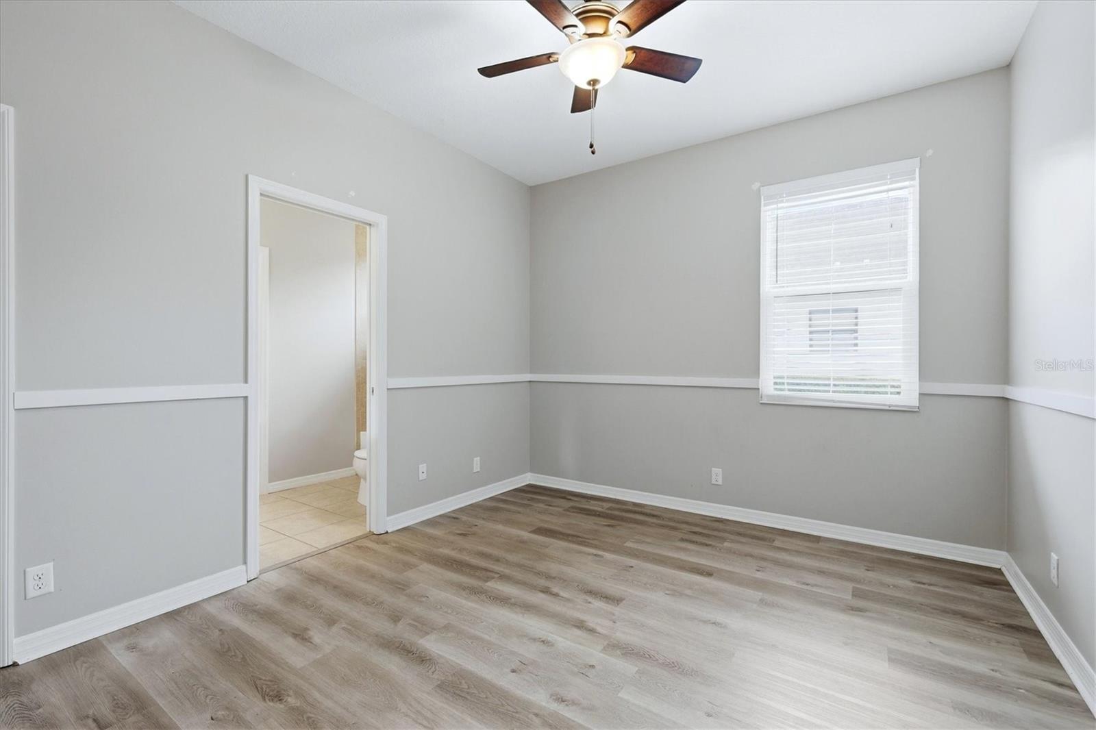 640 Honeyflower Loop Property Photo 33