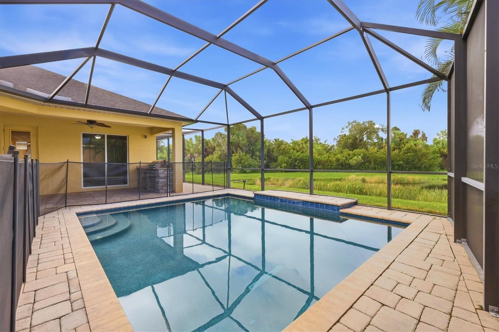 640 Honeyflower Loop Property Photo 39