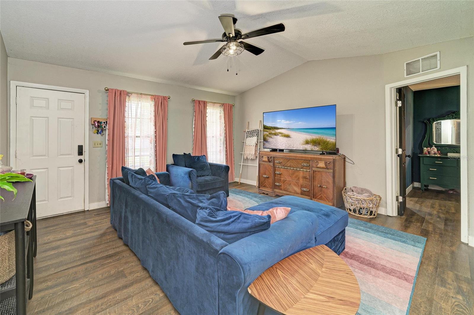 9812 44th Street Ct E Property Photo 5