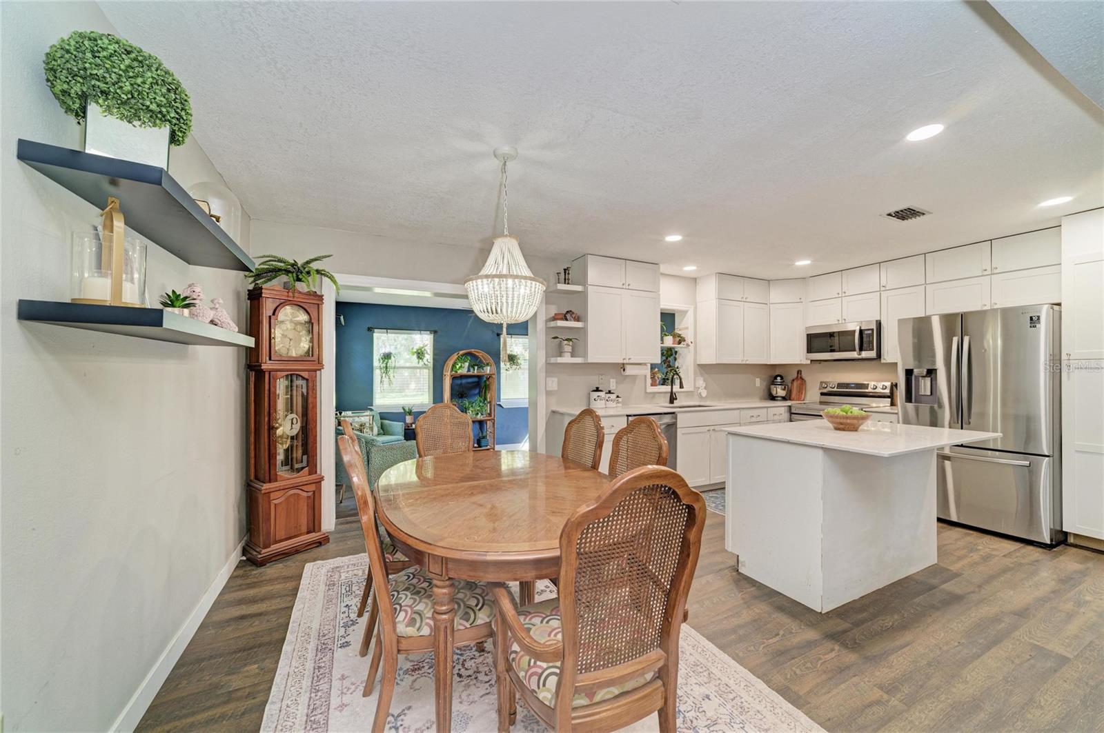 9812 44th Street Ct E Property Photo 8