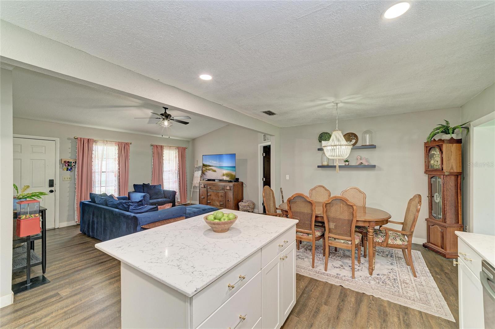 9812 44th Street Ct E Property Photo 15