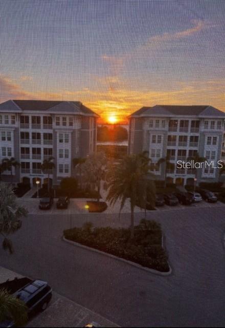 391 Aruba Cir #401 Property Photo 5
