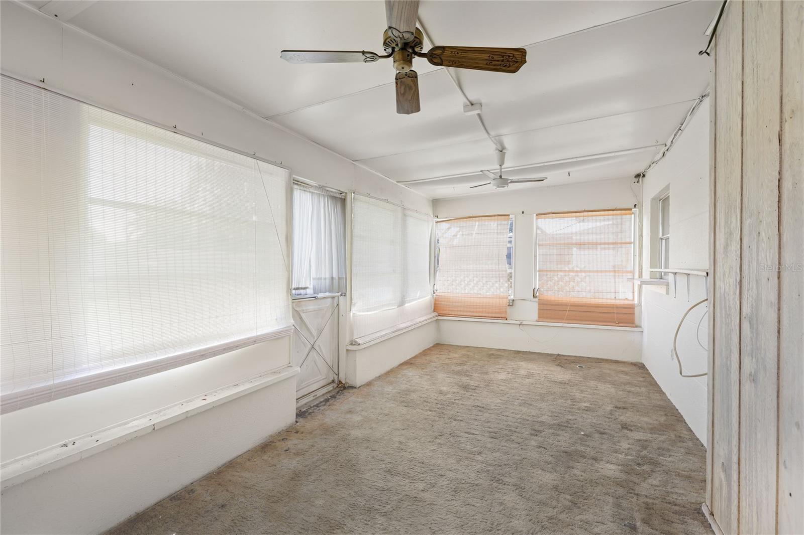 612 Center Rd Property Photo 19