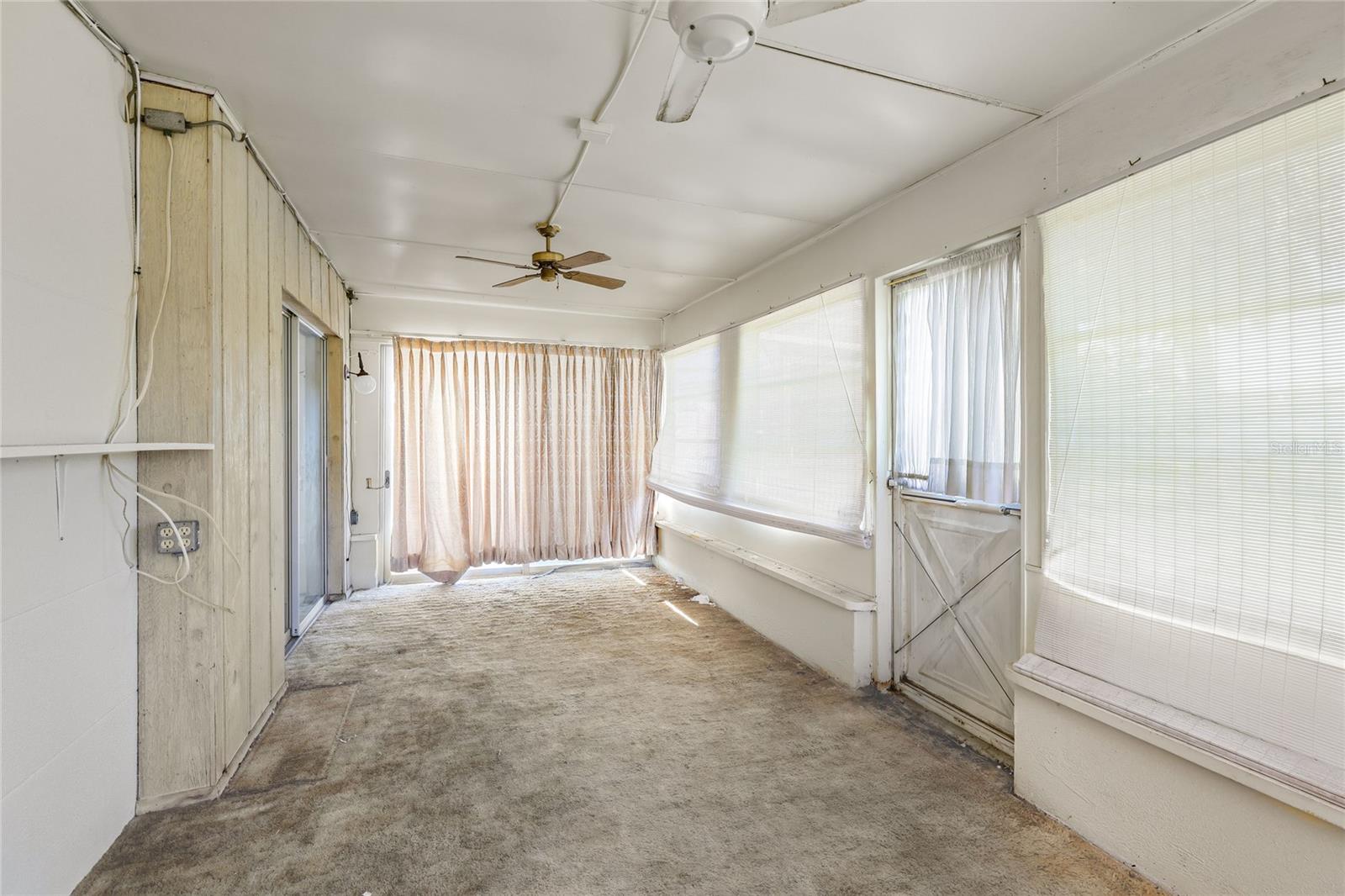 612 Center Rd Property Photo 22