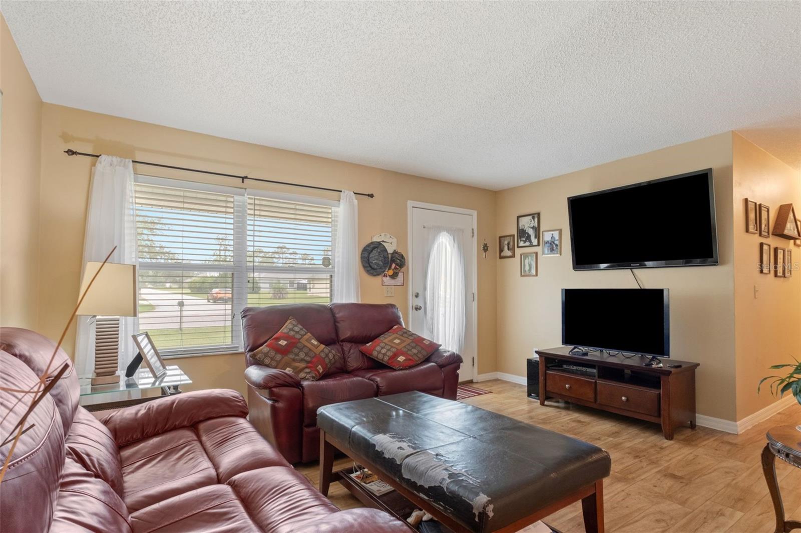 31 Ruth Dr Property Photo 6
