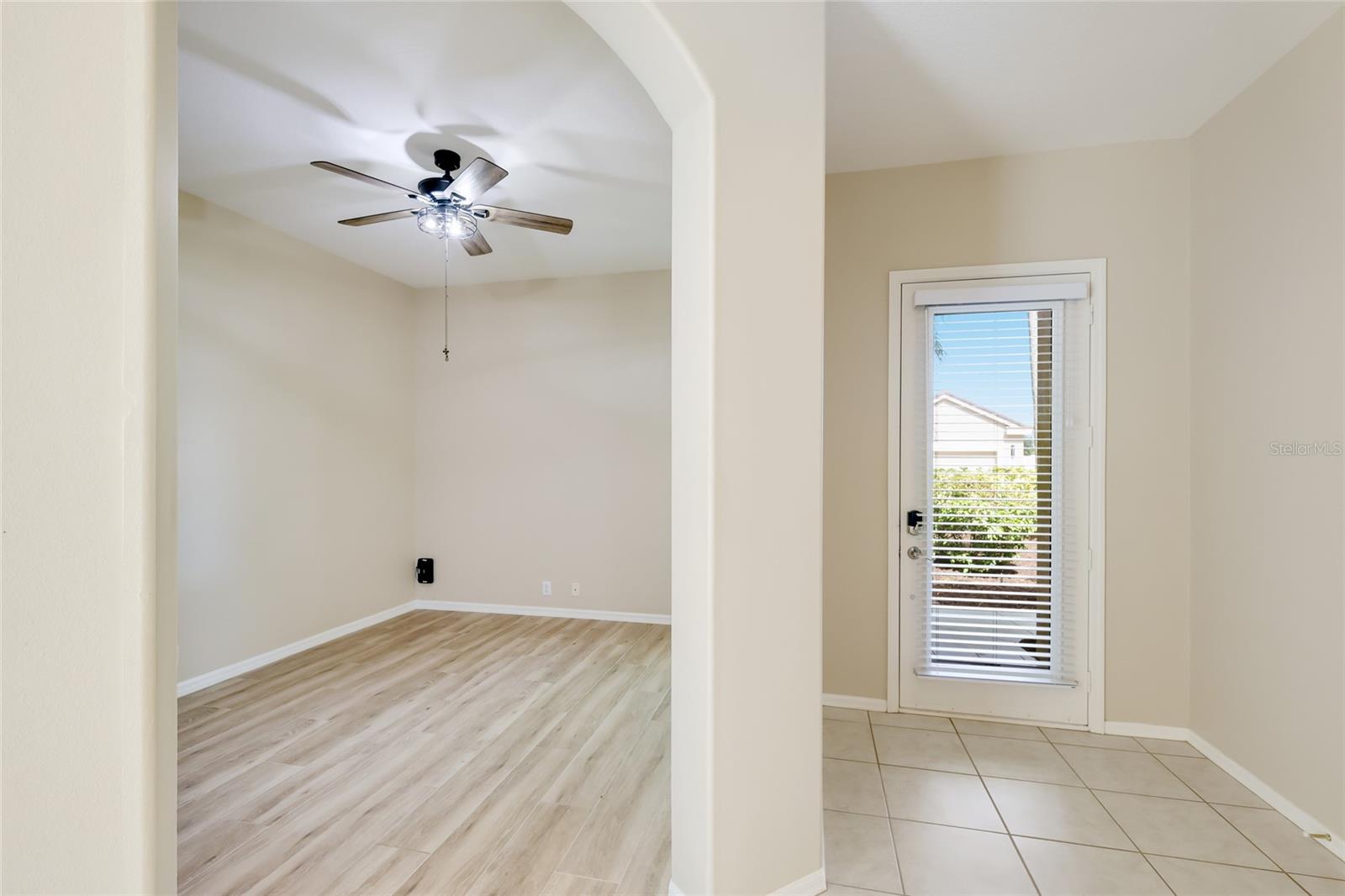 8702 52nd Dr E Property Photo 5