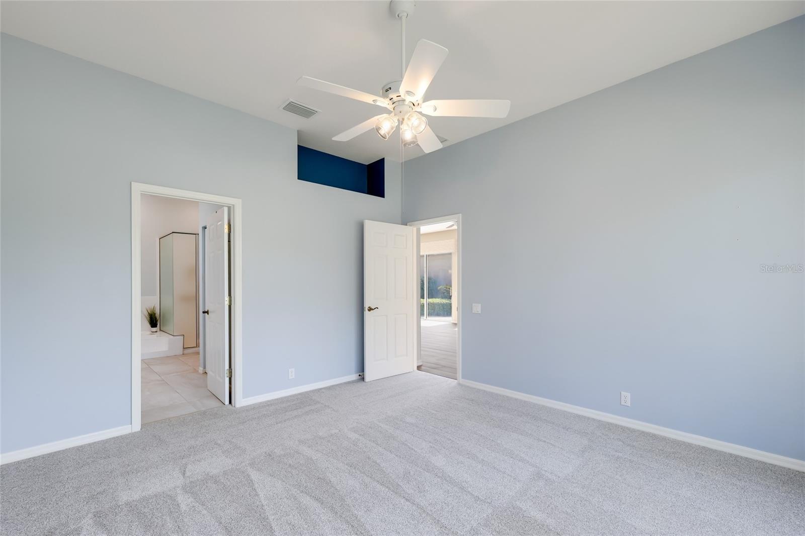 8702 52nd Dr E Property Photo 18