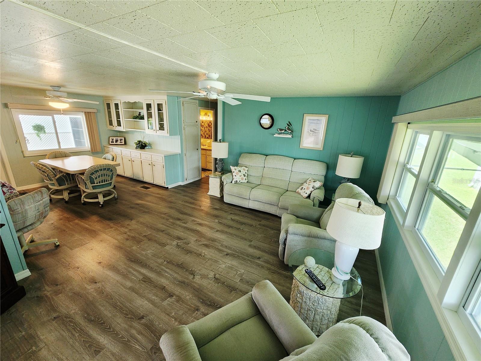603 Cyprus Ct Property Photo 3