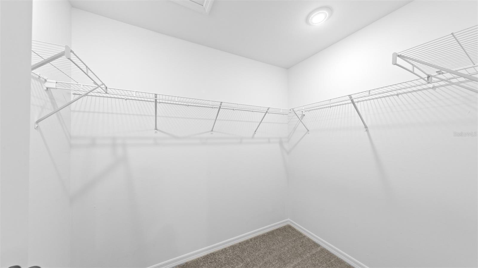 256 Heather St Property Photo 18