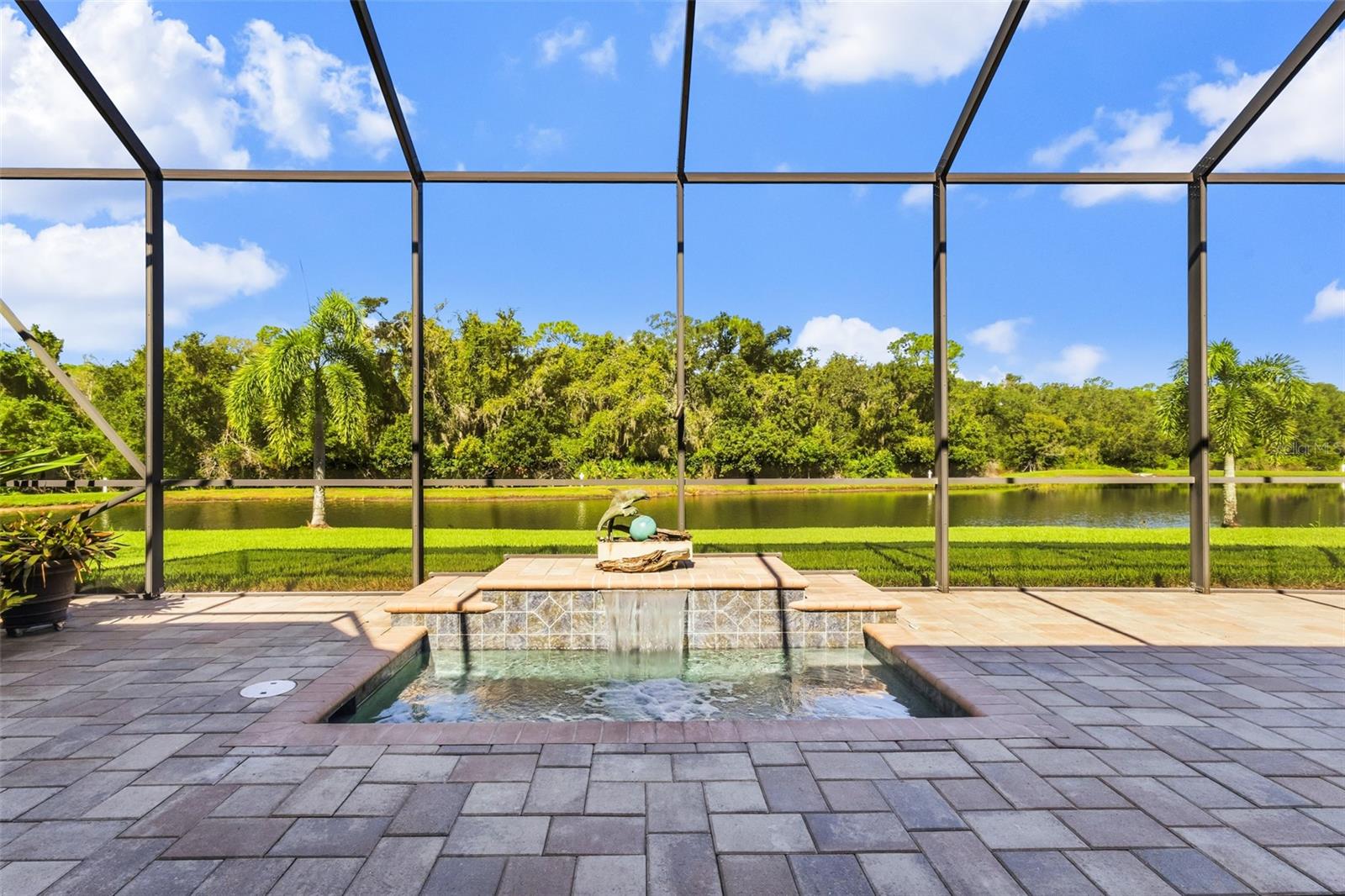 5006 Tobermory Way Property Photo 32