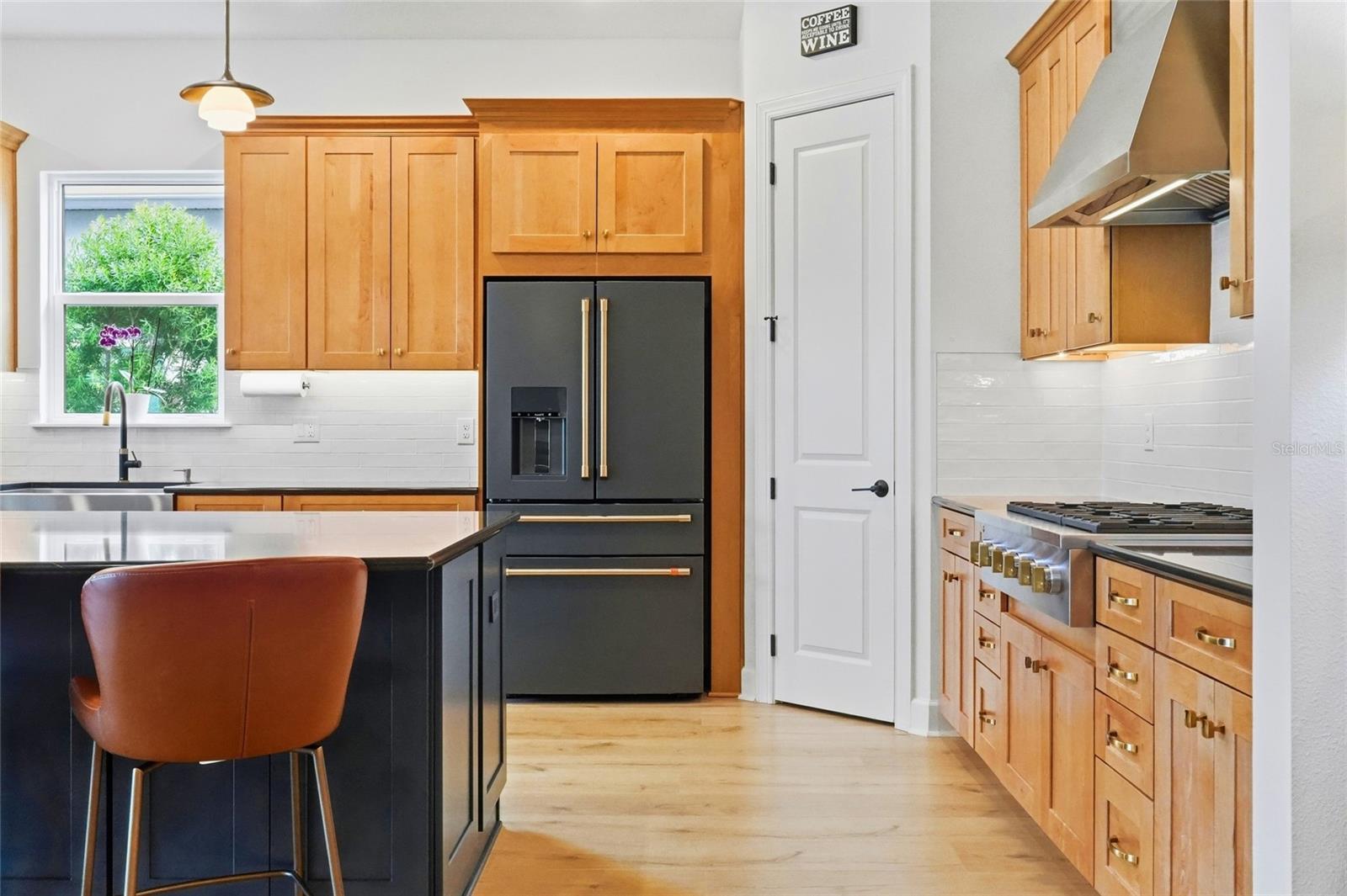 11224 Seasons Way Property Photo 15