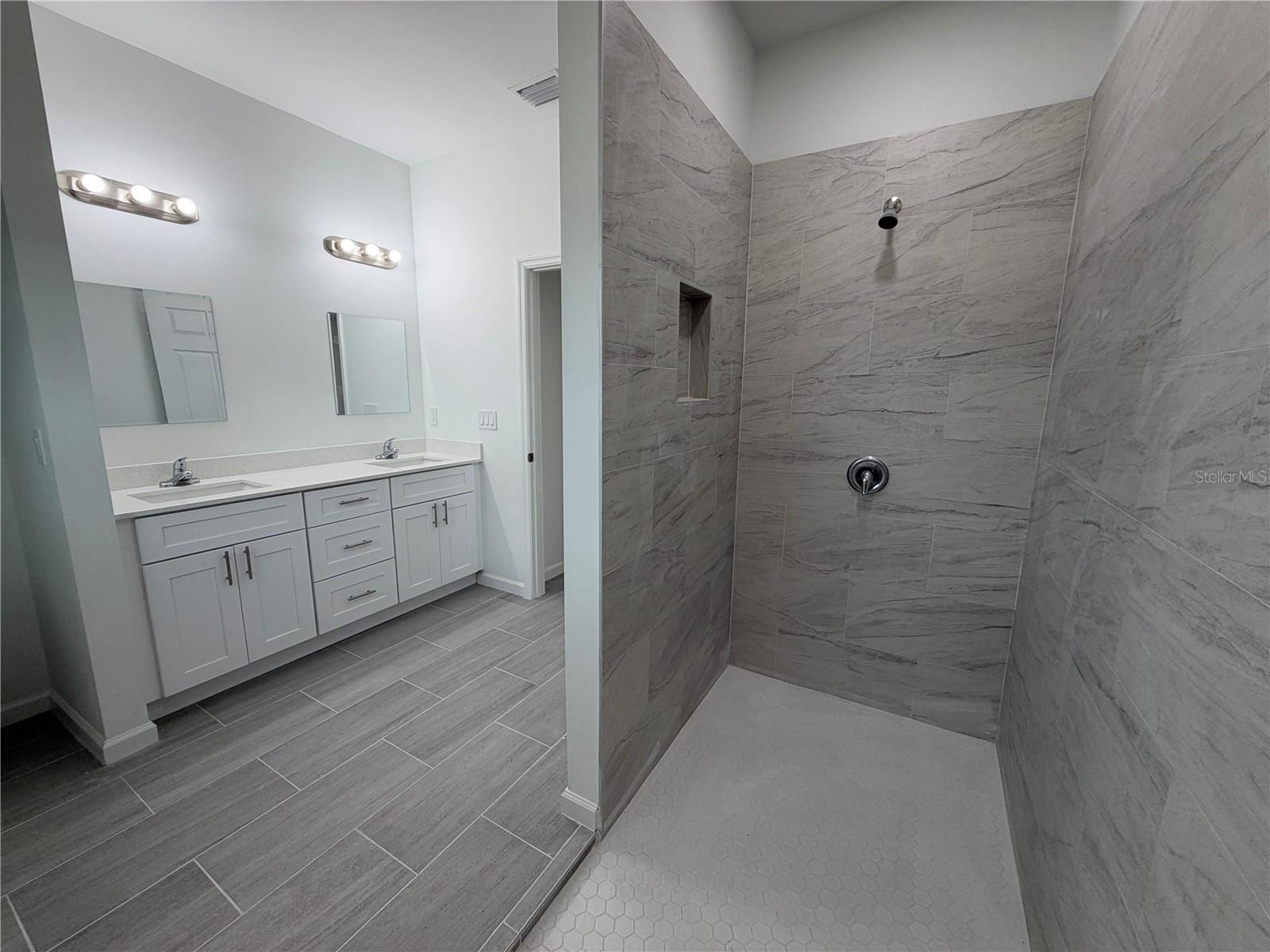 3046 Jeannin Dr Property Photo 12