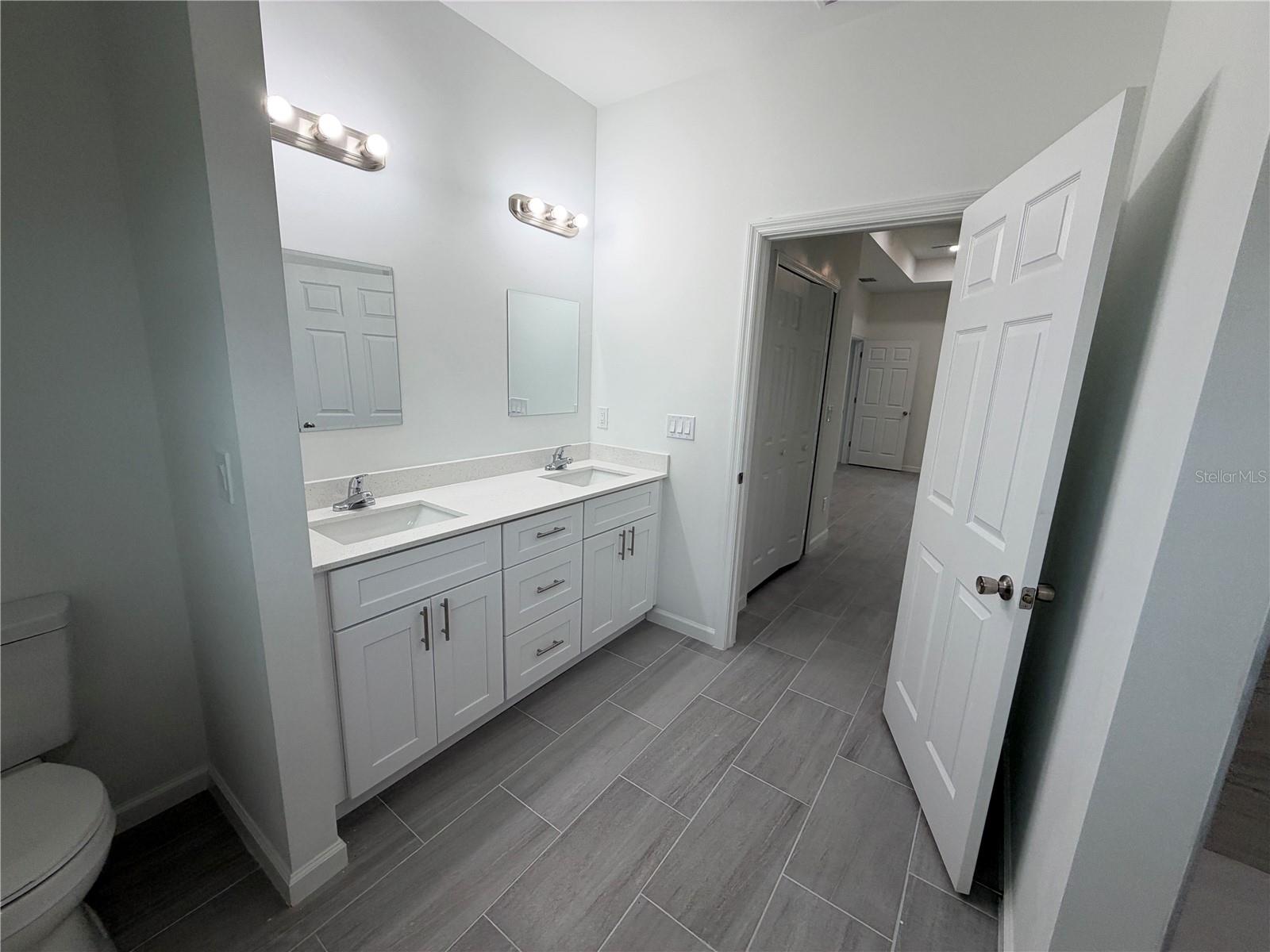 3046 Jeannin Dr Property Photo 13