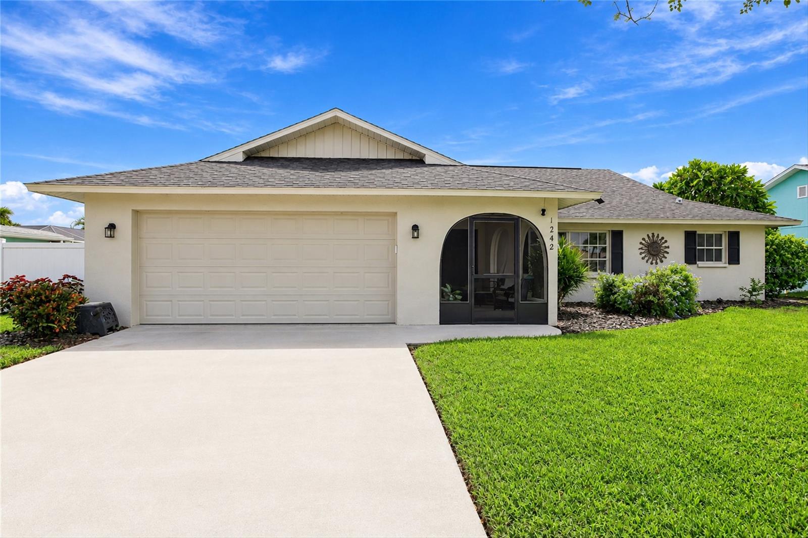 1242 Pinebrook Way Property Photo 1