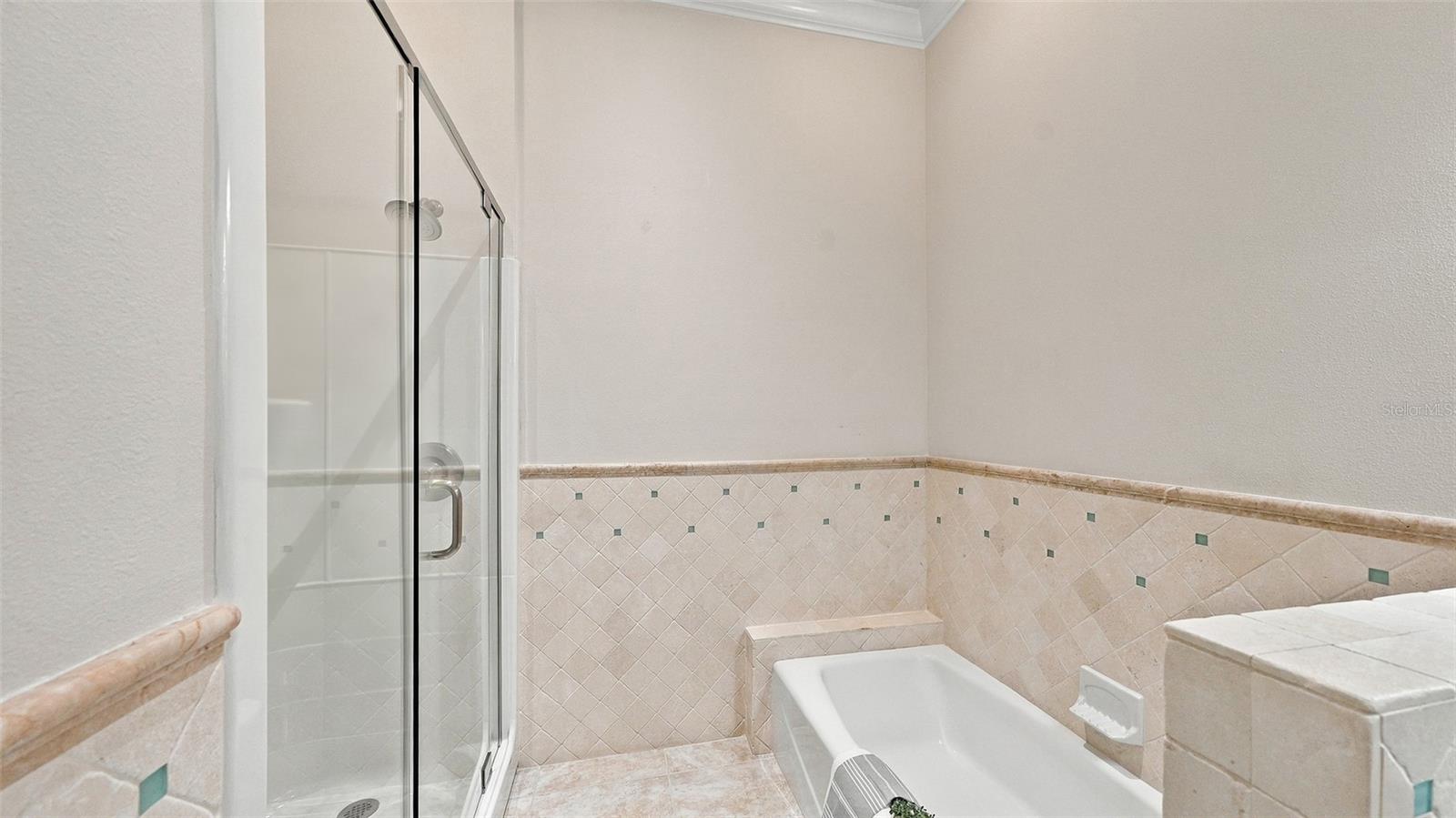 640 Granada Ave Property Photo 19