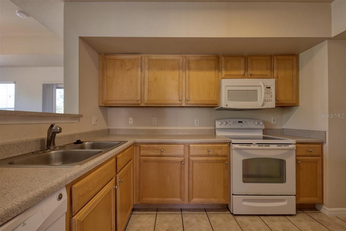 1135 Villagio Cir #205 Property Photo 12