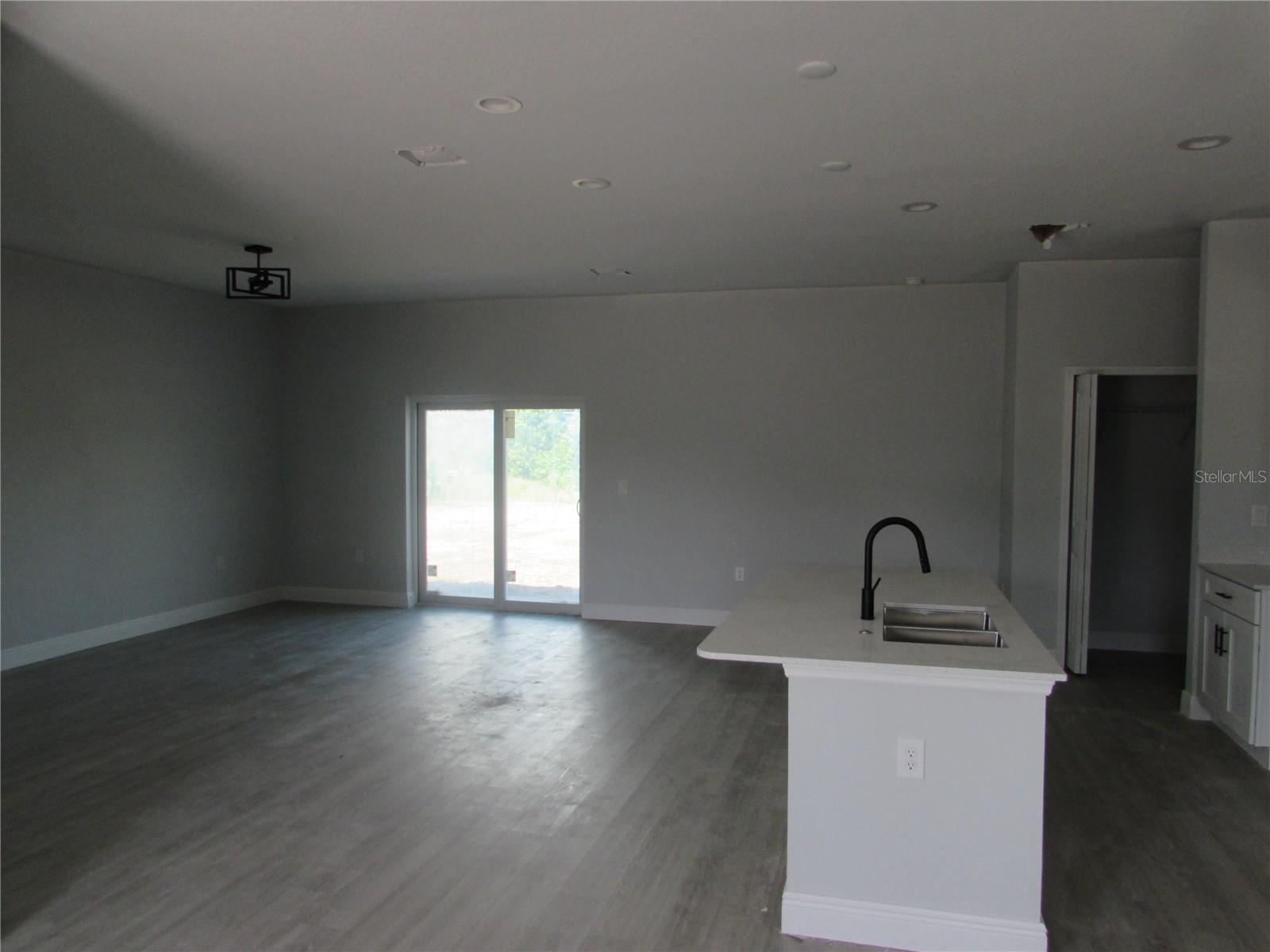 12168 Grouse Ave Property Photo 5
