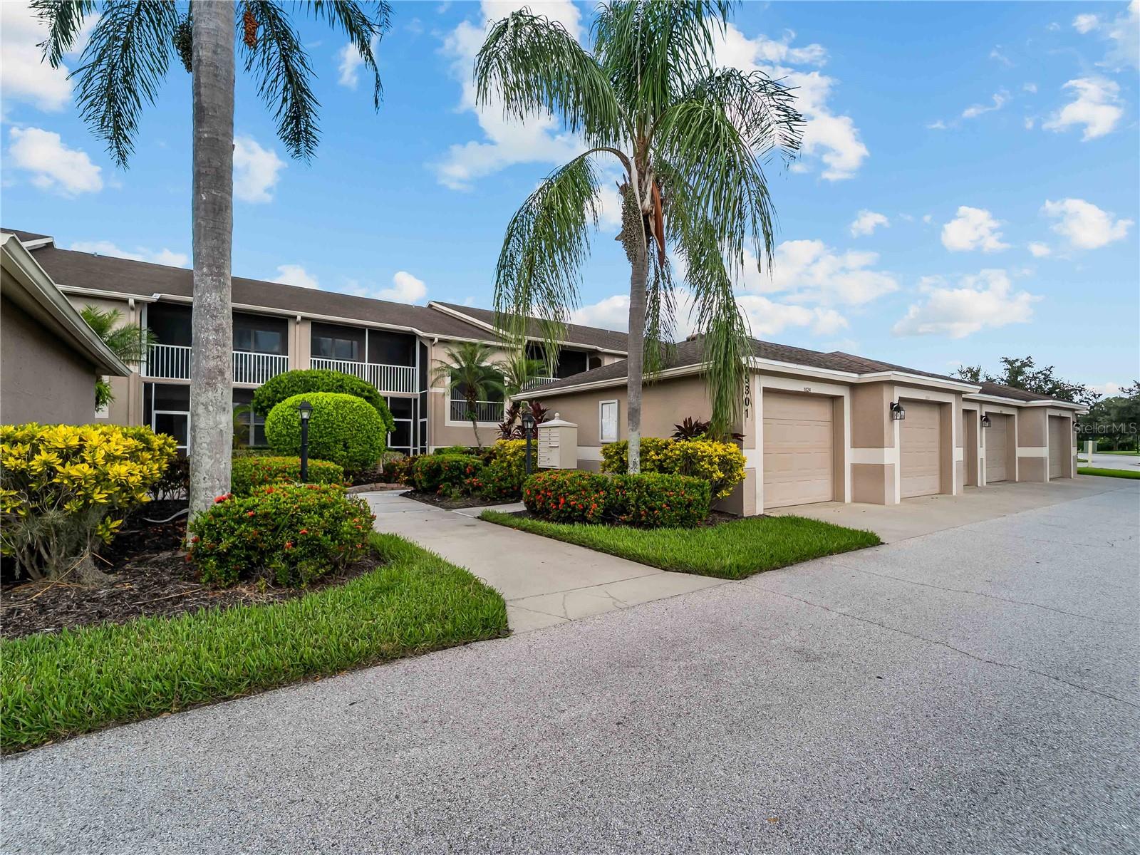 5301 MAHOGANY RUN AVE ##1024 Property Photo 1
