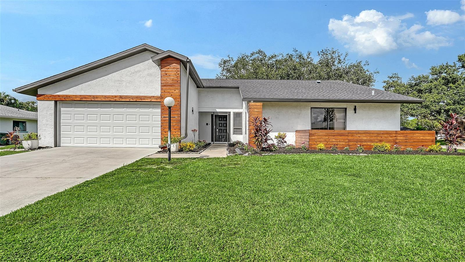 5744 Augusta Cir Property Photo 1