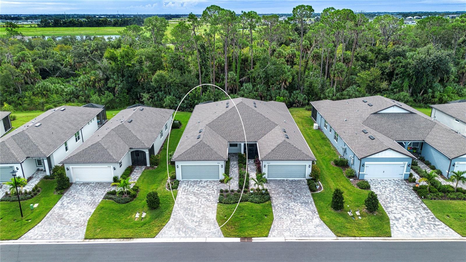 9531 Coastline Way Property Photo 7