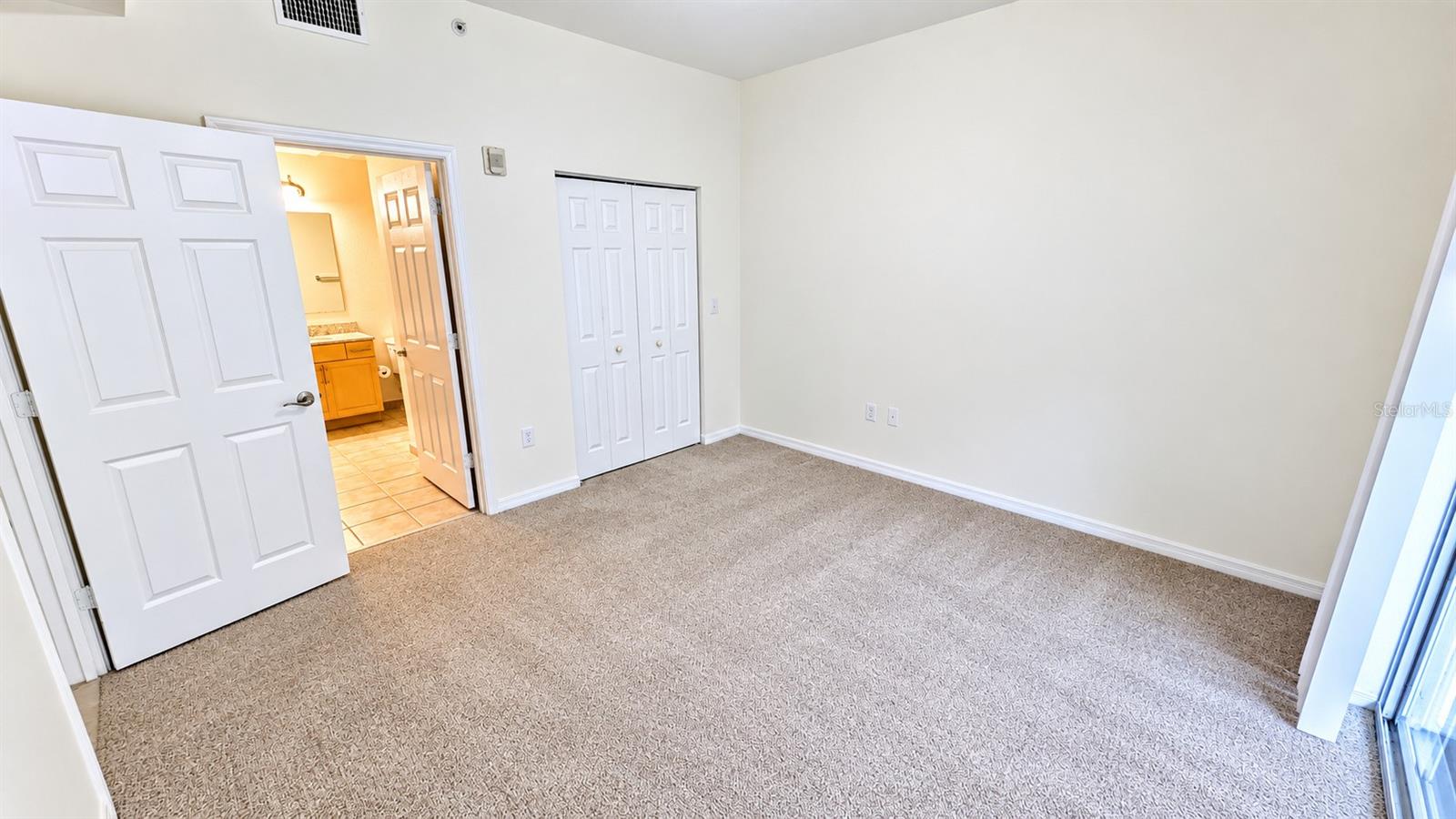 1064 N Tamiami Trl #1322 Property Photo 13