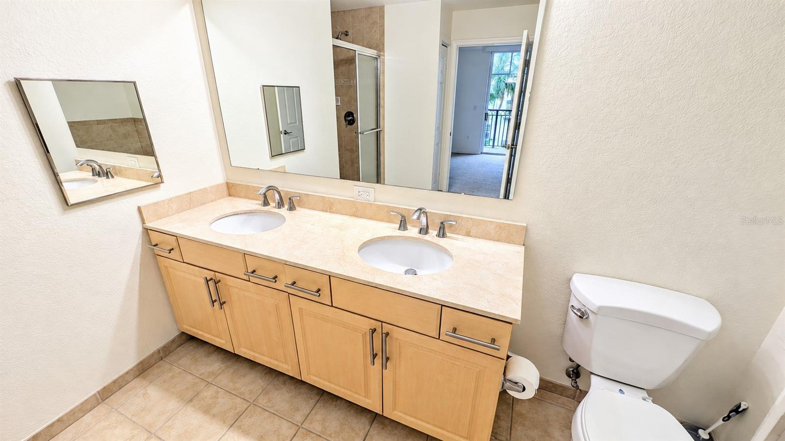 1064 N Tamiami Trl #1322 Property Photo 16