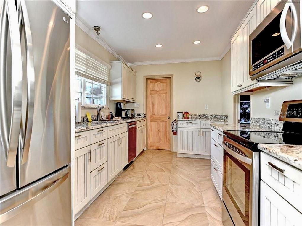 9397 Midnight Pass Rd #506 Property Photo 62
