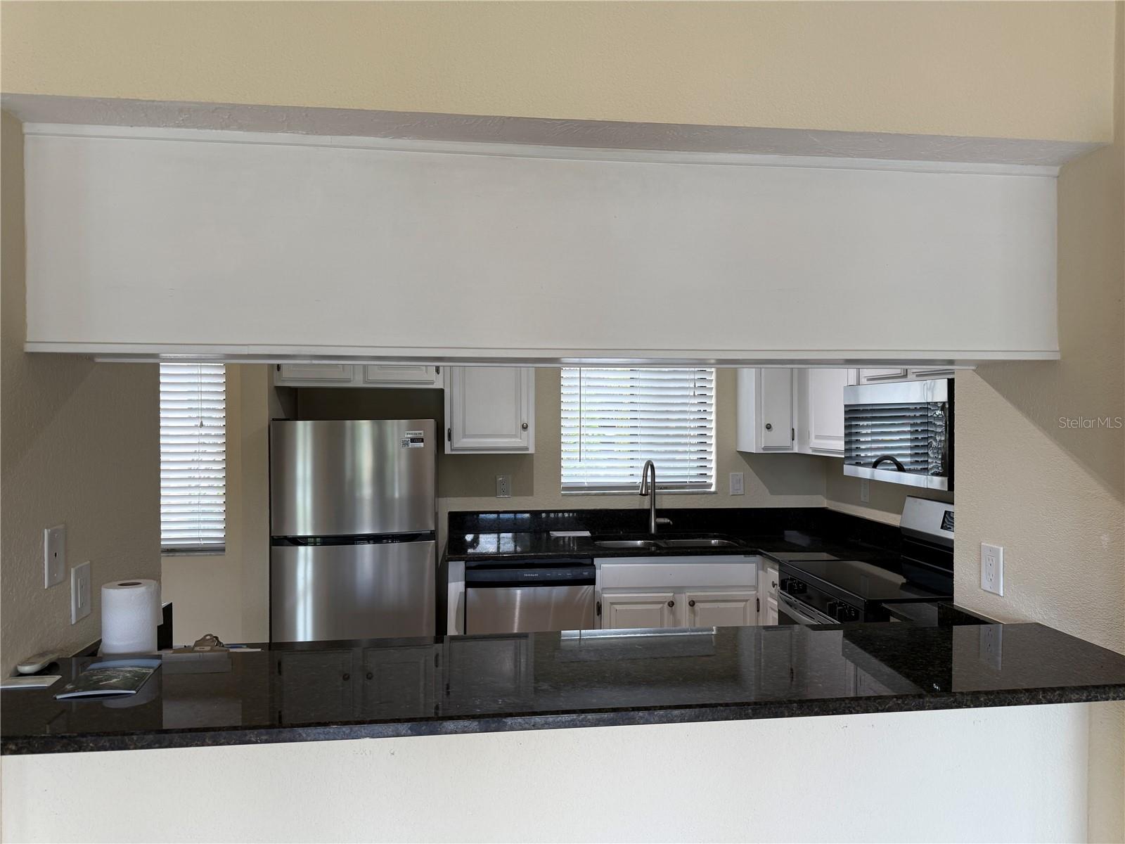 5697 Ashton Lake Dr #6 Property Photo 9