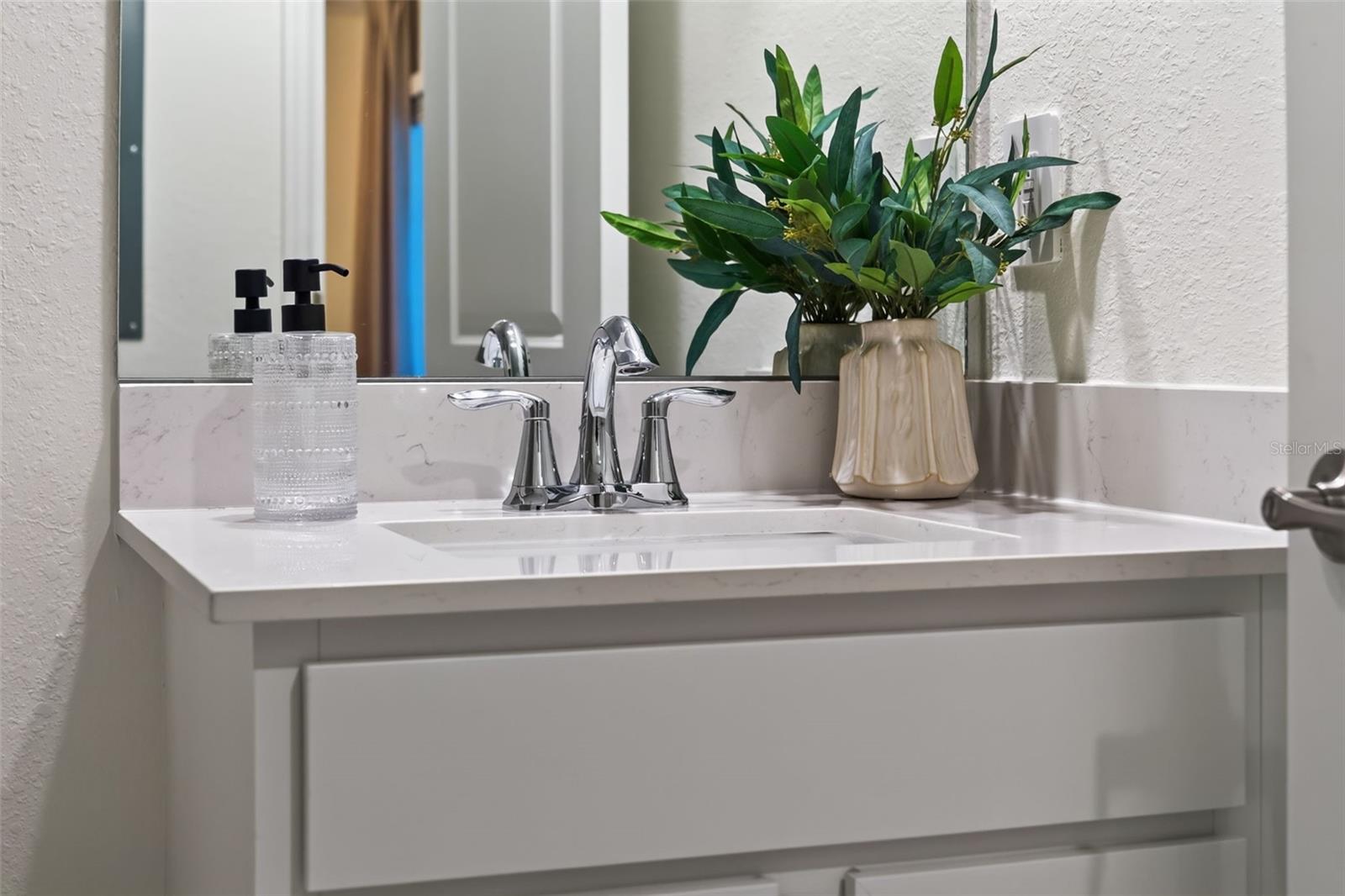 18911 Scallop Loop #204 Property Photo 39