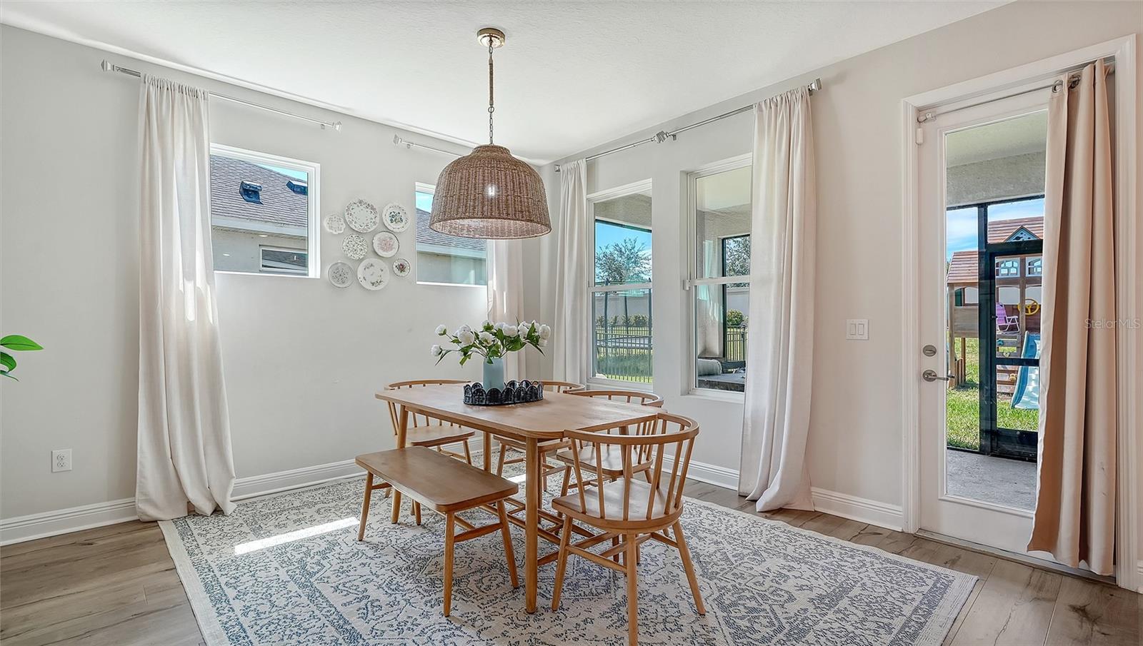 8318 Abalone Loop Property Photo 8