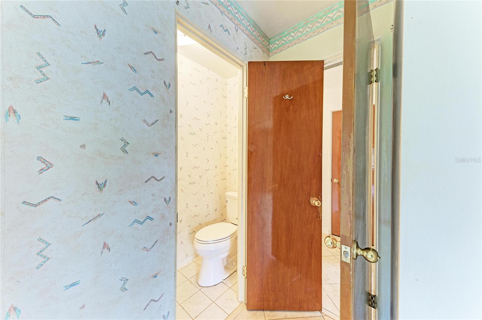 319 20th St E Property Photo 24