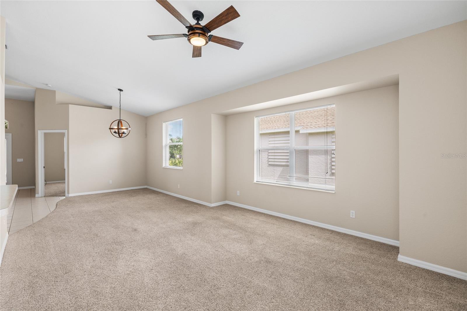 1436 Hedgewood Cir Property Photo 12