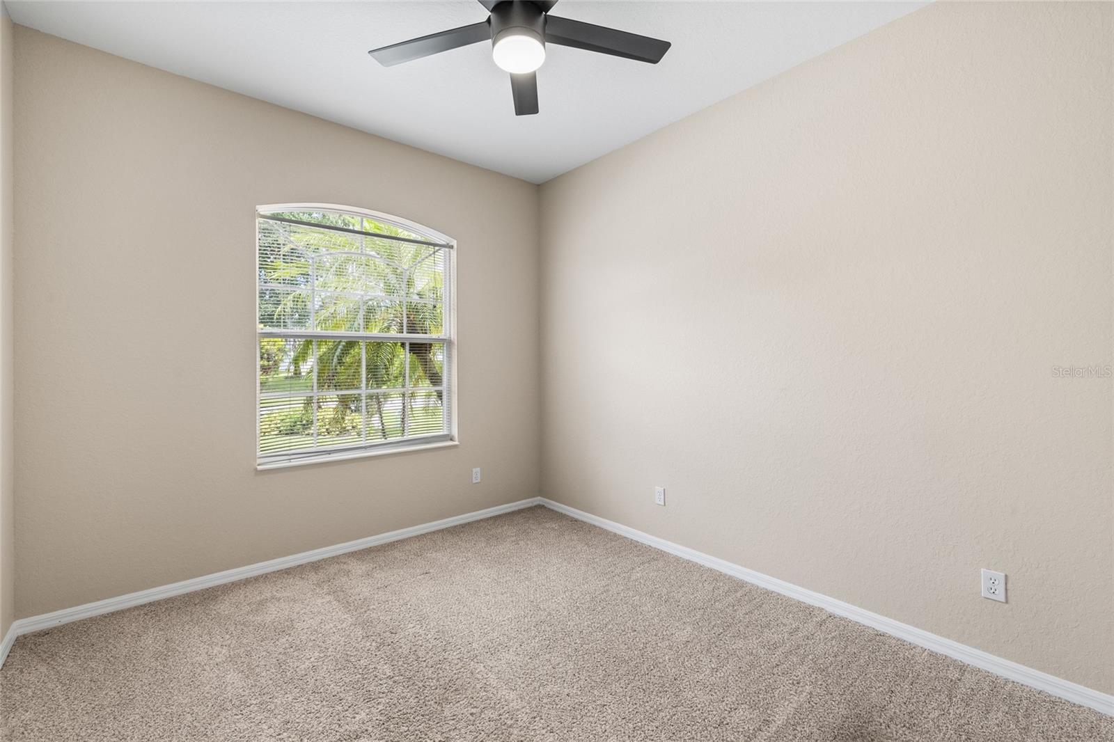 1436 Hedgewood Cir Property Photo 20