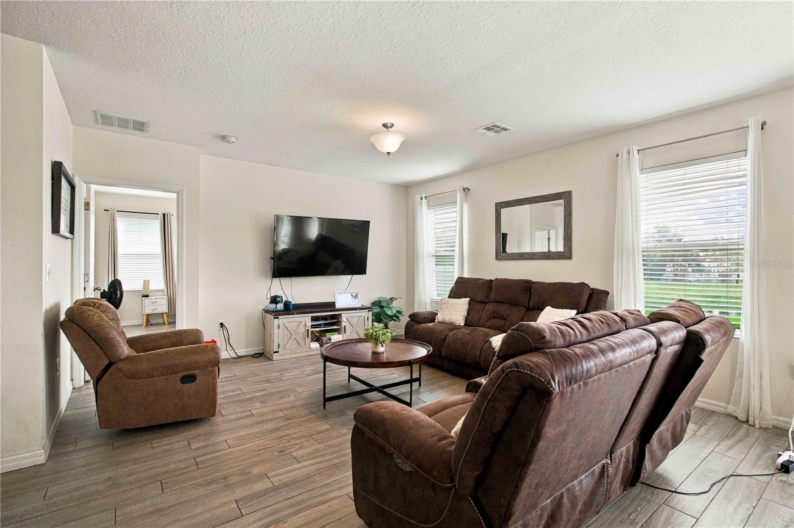 15630 Rose Grove Dr Property Photo 6