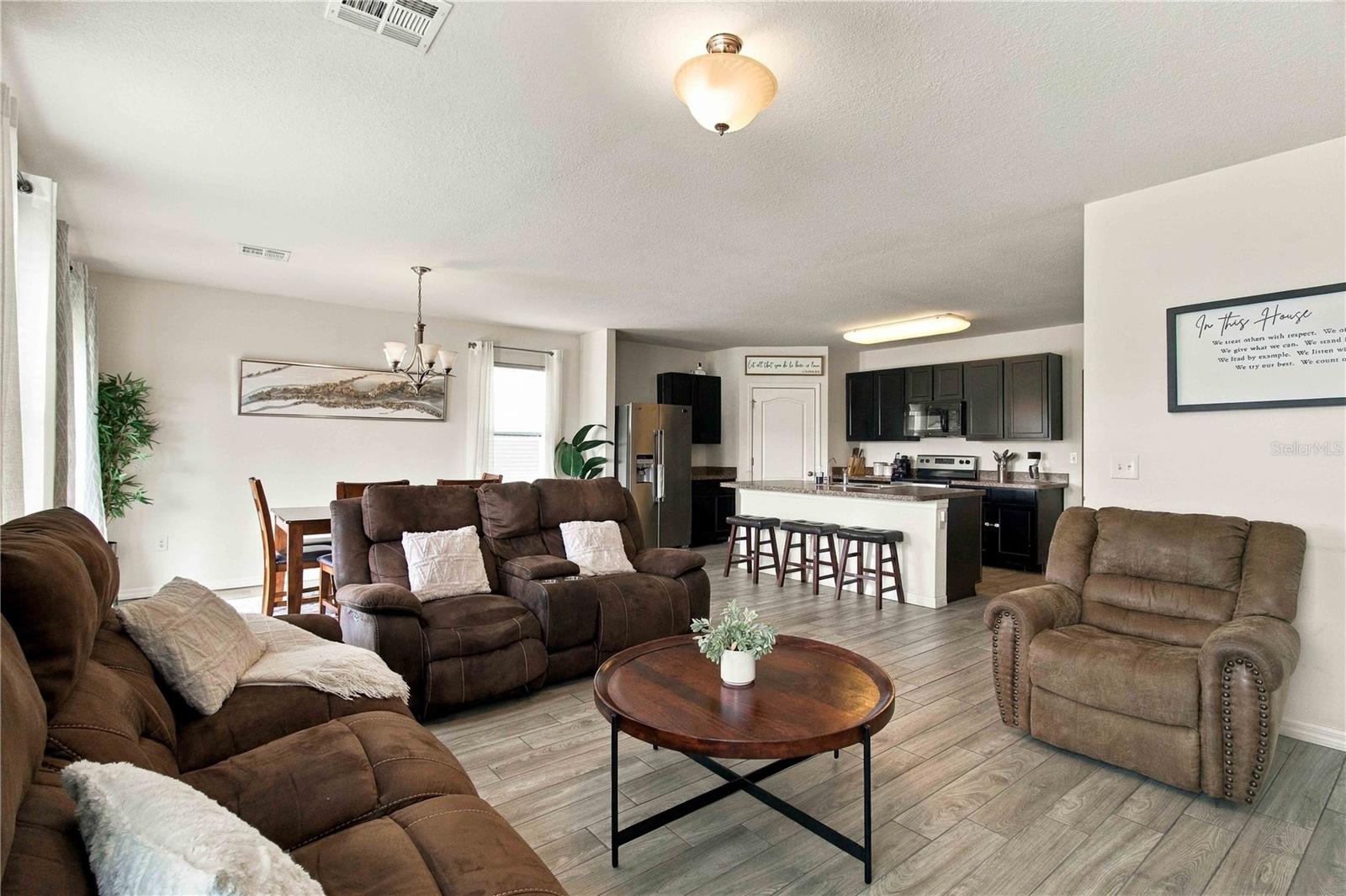15630 Rose Grove Dr Property Photo 10