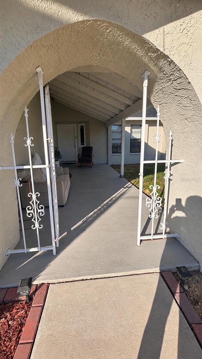 8089 Wooden Dr Property Photo 4