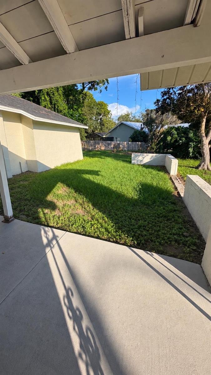 8089 Wooden Dr Property Photo 19