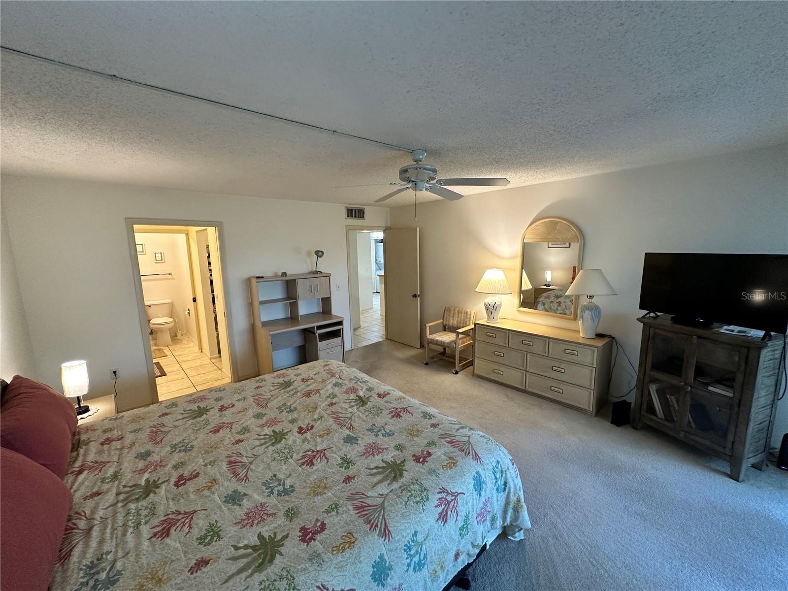346 Springdale Dr W #346 Property Photo 16