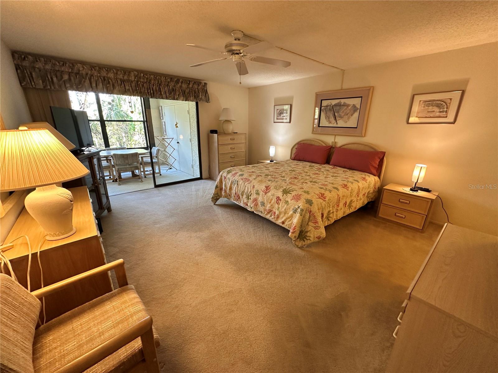 346 Springdale Dr W #346 Property Photo 17