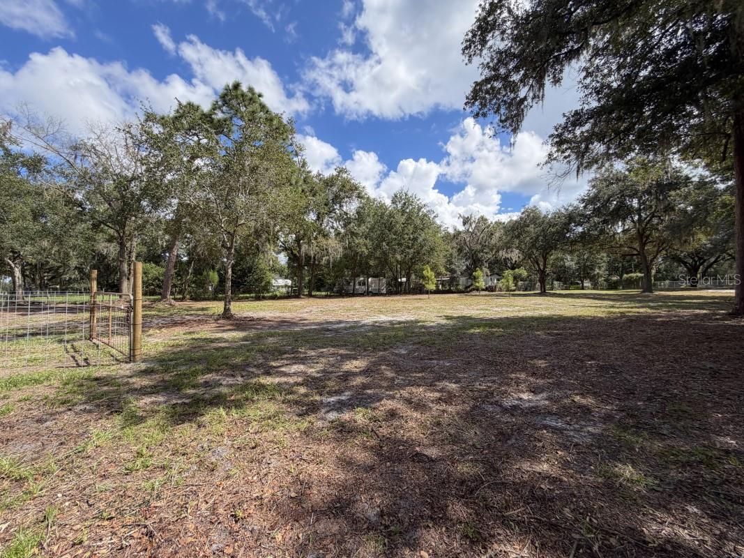 6916 Coronet Rd Property Photo 3