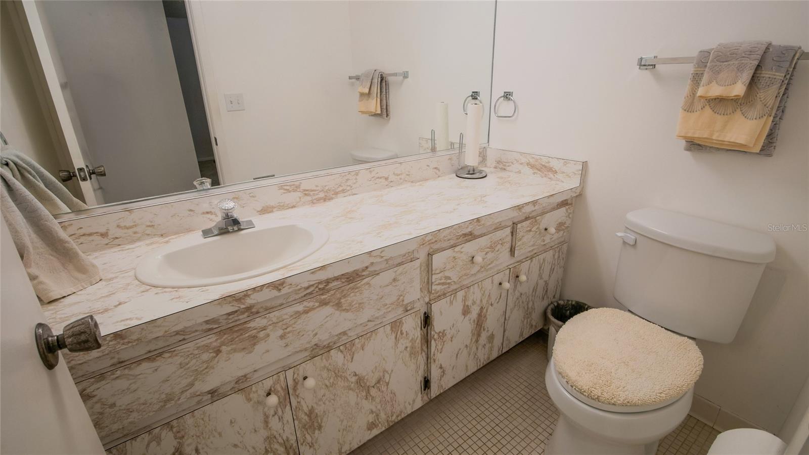 2421 47th St Property Photo 42