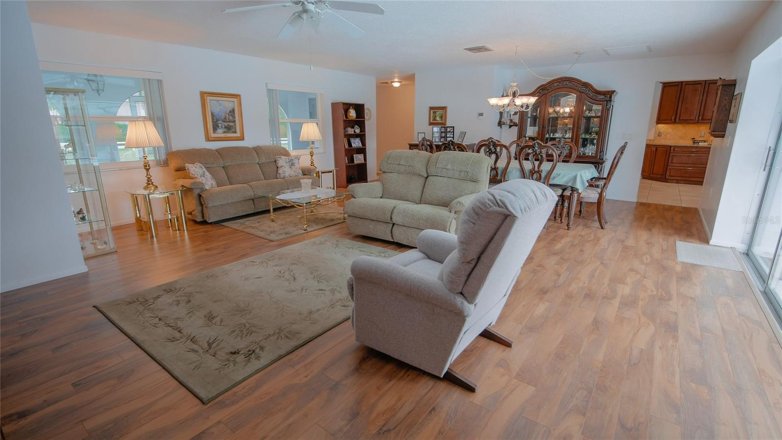 2421 47th St Property Photo 50