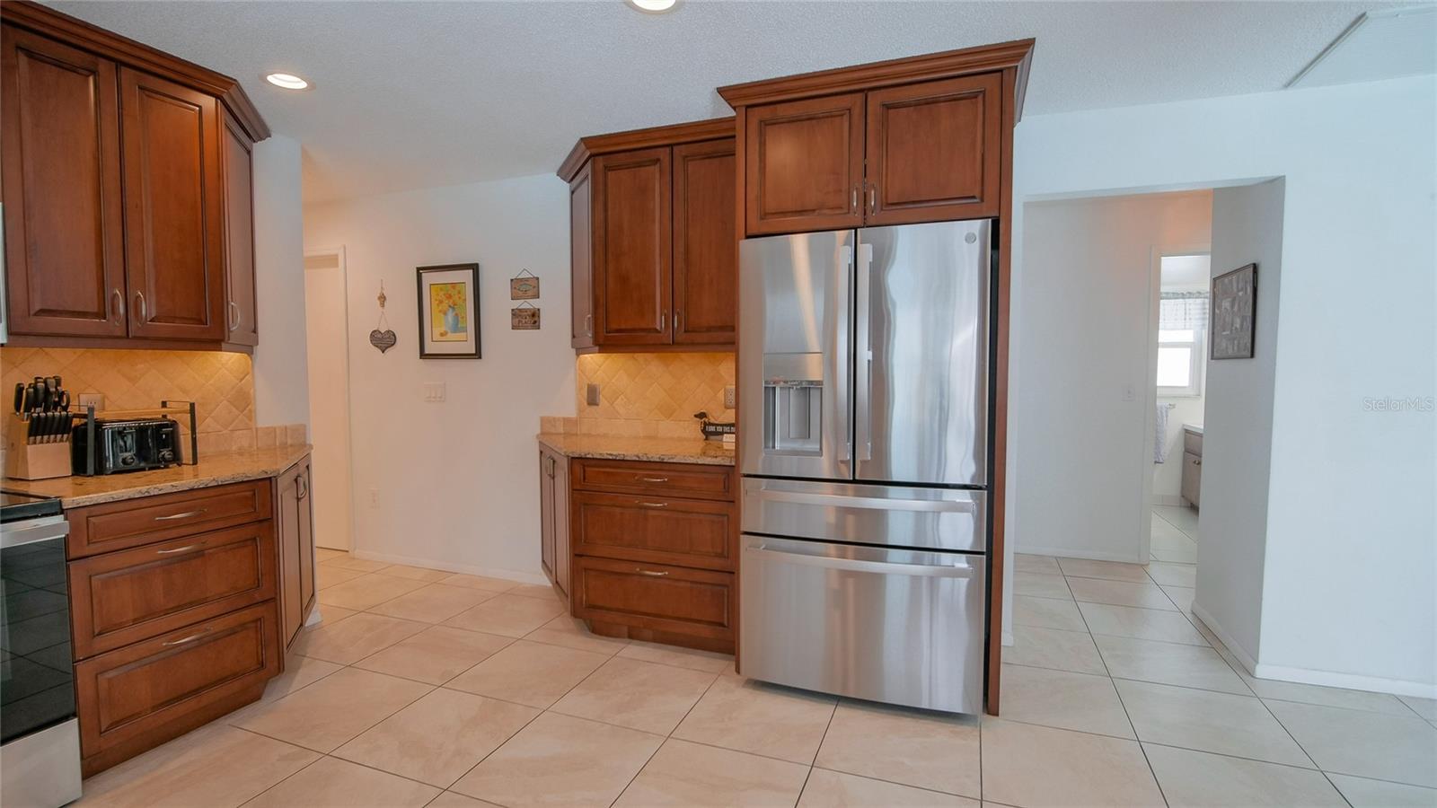 2421 47th St Property Photo 54