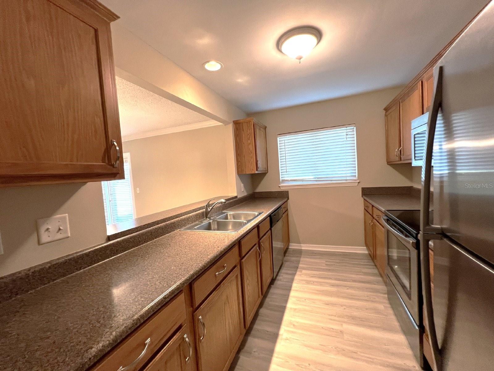 1877 Toucan Way #402 Property Photo 2
