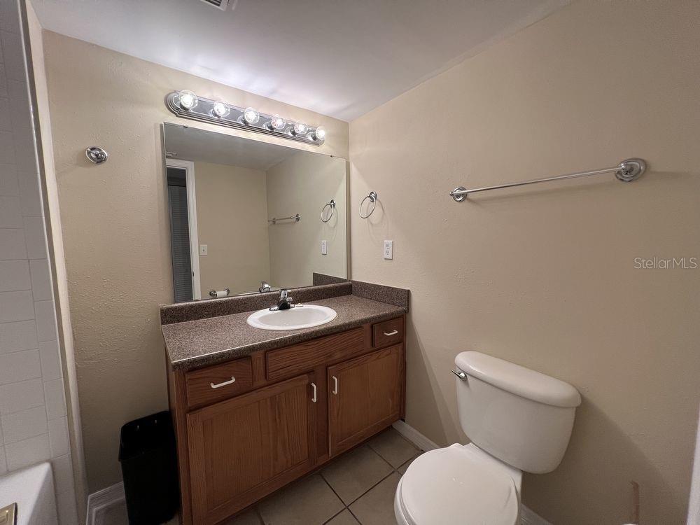 1877 Toucan Way #402 Property Photo 6